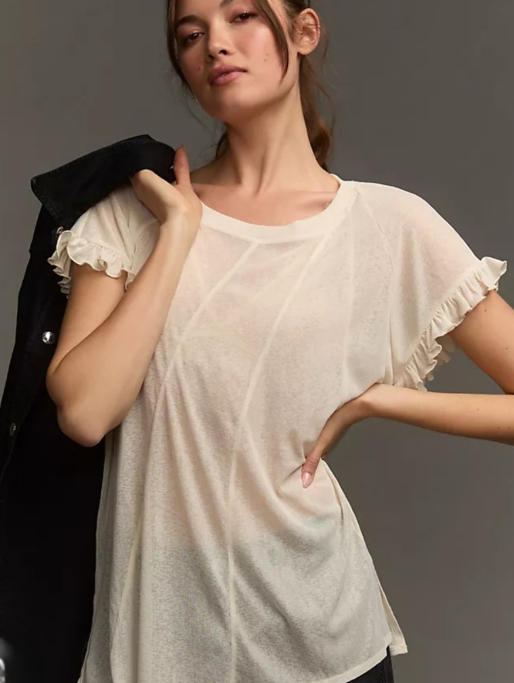 By Anthropologie Spliced Ruffled Flutter Sleeve Tee - Ivory - XS